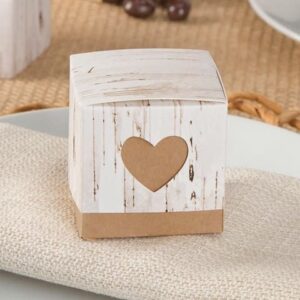 Add a creative touch to your special occasion with these birch favor boxes. Simply fill them with your favorite treats and give to guests.Tan with birch print2" x 2" x 2" (5.08 cm x 5.08 cm x 5.08 cm)Sq