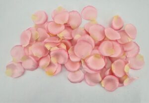 Use these rose petals to decorate your wedding aisle