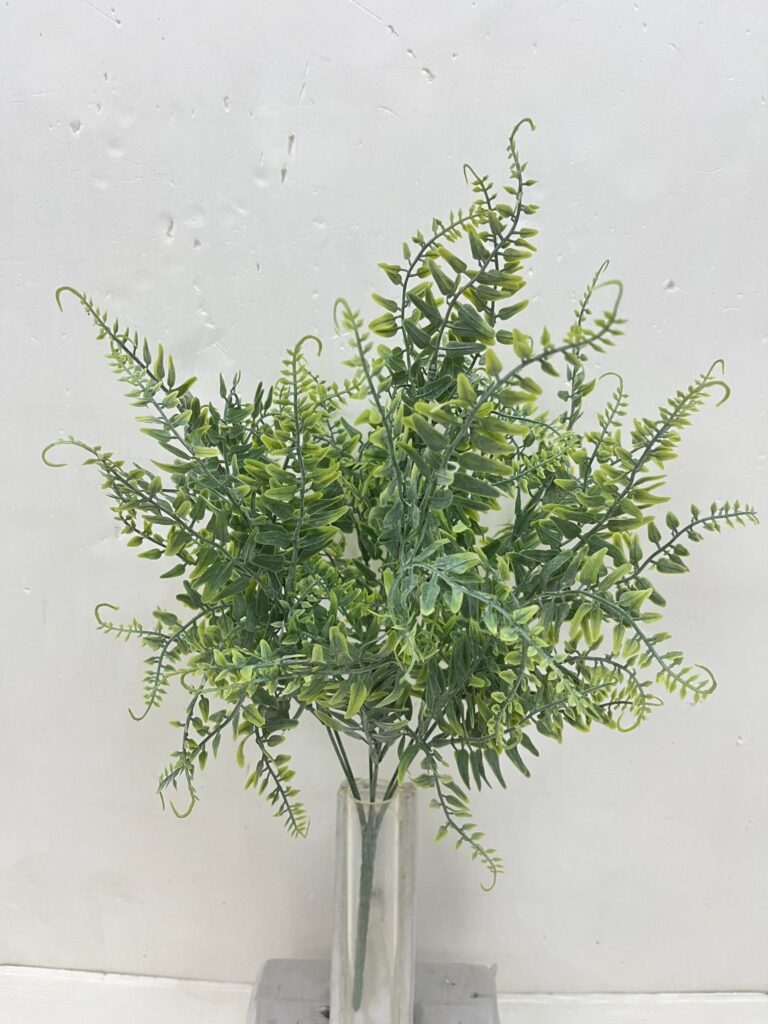 18IN PLASTIC MINI FERN BSH X 7